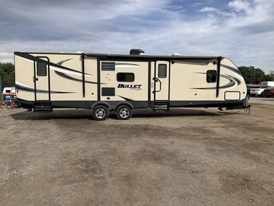 Used 2017 KEYSTONE BULLET Campers, Caravans, Motorhomes Michigan US | Miedema Asset Management Group #1452146