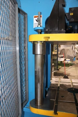 Denison 35 Ton 
				 Hydraulic Multipress
