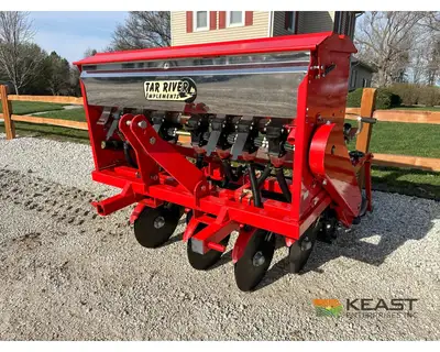 Used TAR RIVER _UNKNOWN_ Food Plot Seeders Iowa US | Keast Enterprises #1360509