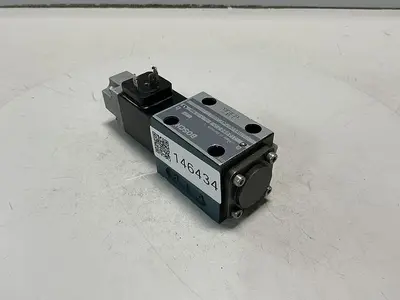 USED BOSCH 0 810 090 215