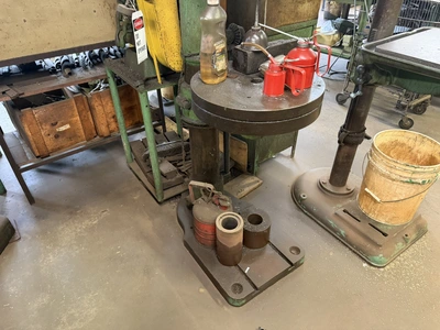 Used _UNKNOWN_ _UNKNOWN_ Drilling & Tapping Machines Michigan US | Miedema Asset Management Group #1361087