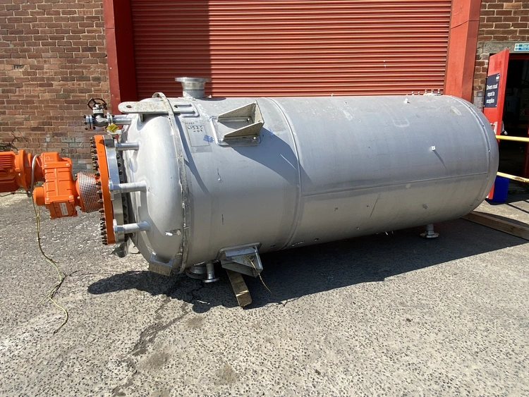 Used FIB INDUSTRIELE BEDRIJUEN 5,000 Litre Stainless Steel Tanks GB | Perry Equipment #121094