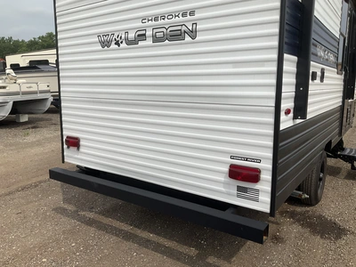 Used 2024 FOREST RIVER WOLF DEN Campers, Caravans, Motorhomes Michigan US | Miedema Asset Management Group #1342293