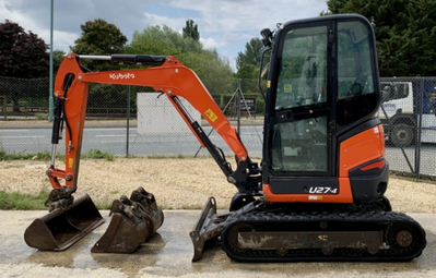 USED 2022 Kubota U27-4