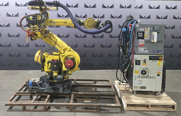 Used 2016 FANUC R-2000IB/210F + R30IB Robots Michigan US | iGAM Industrial Marketplace #1144018