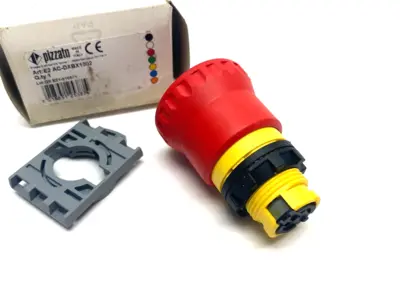 USED PIZZATO ILLUMINATED EMERGENCY PUSHBUTTON W/ LOCKING COLLAR