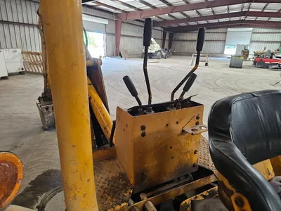 JOHN DEERE 300BD BACKHOES | Turner's Machinery (7)