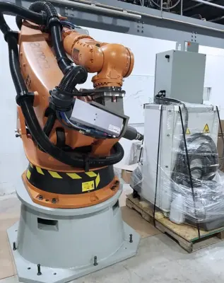 USED 2009 KUKA KR 210 L180-2