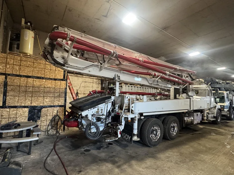 Used 2021 DY 37X-4R Concrete Pumps Colorado US | Concrete Pump Depot #1460306