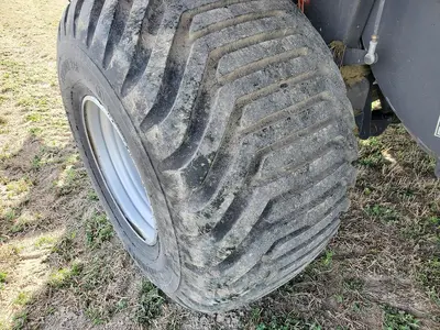 USED 2012 MASSEY FERGUSON 2170