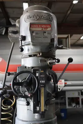 1980 BRIDGEPORT TEXTRON Series II Special Manual Milling | MD Equipment Services LLC (5)