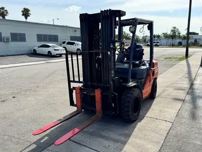 Used 2018 TOYOTA 8FDU30 Misc Forklifts Florida US | Truck and Van Outlet #1506273