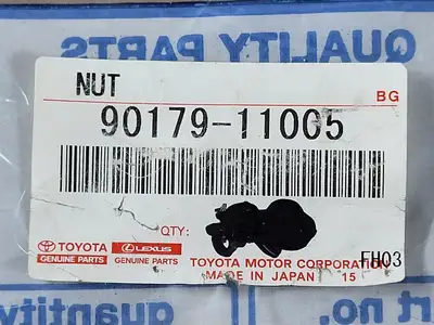 NEW TOYOTA 90179-11005