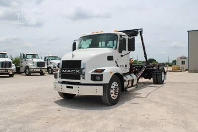 New | in-Stock 2027 MACK MD7 Rolloff Trucks Texas US | Roll Off Truck World #1491891