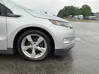 USED 2012 CHEVROLET VOLT