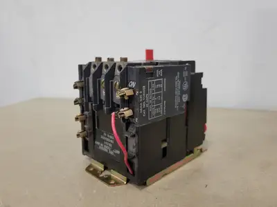 Used SYLVANIA T13U032 Switchgears British Columbia CA | Lenmark #239735