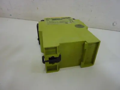 USED PILZ PNOZX8P24VDC3N/O2N/C2SO