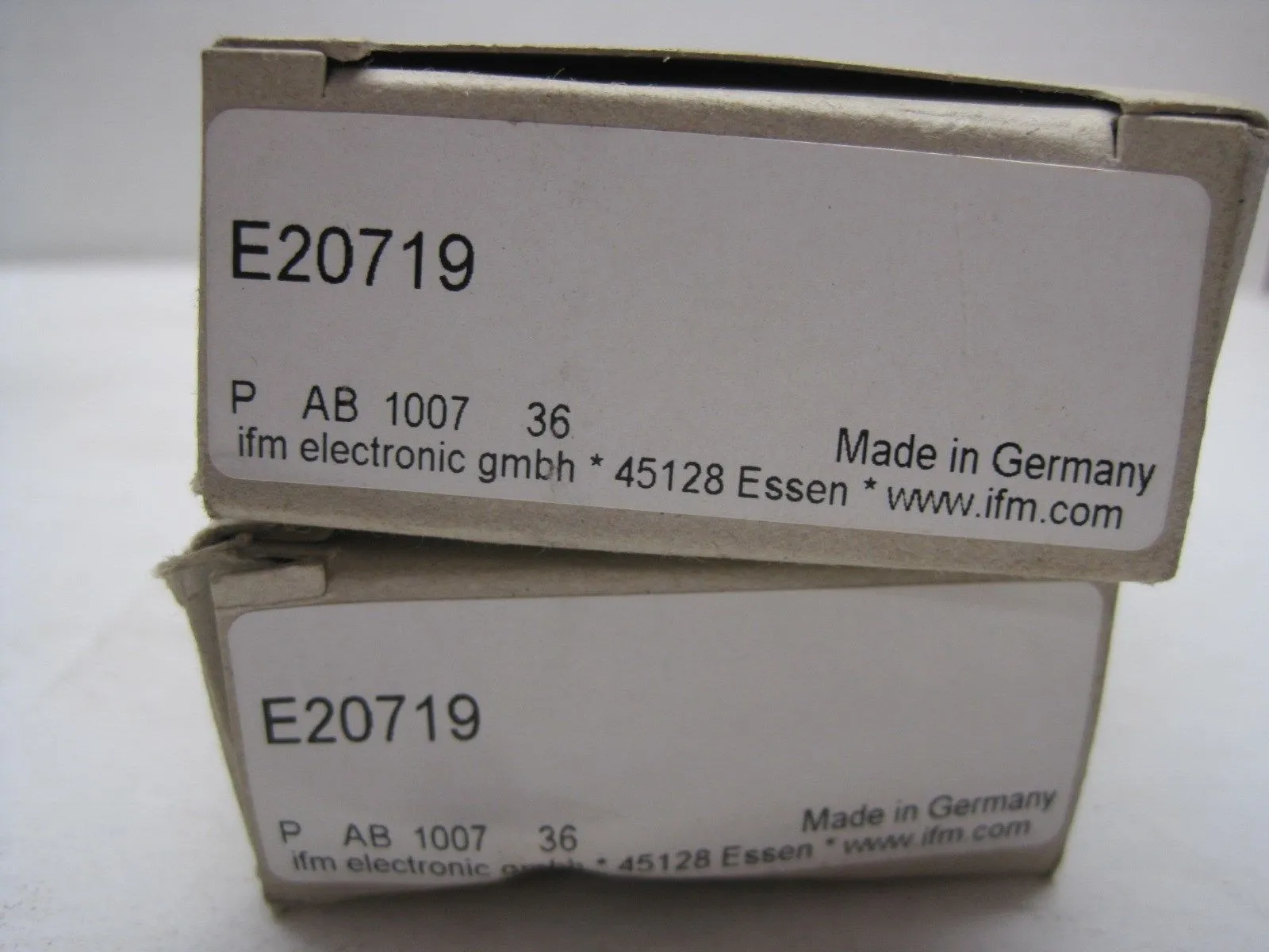 2 NEW IFM E20719 MOUNTING KIT