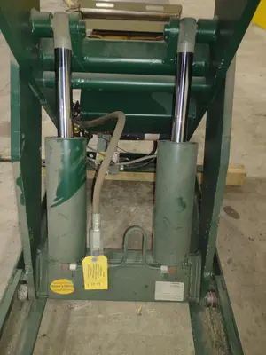 3800 LBS X 60" X 42" SOUTHWORTH MODEL #LS4-36 HYDRAULIC SCISSOR LIFT TABLE WITH ROLLER TOP, 110 VOLT: STOCK #20885