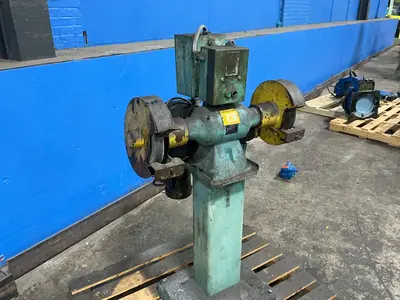Used BALDOR M00 M88/197 Pedestal Type Grinders (Double End) Ohio US | HGR 24 #1580169