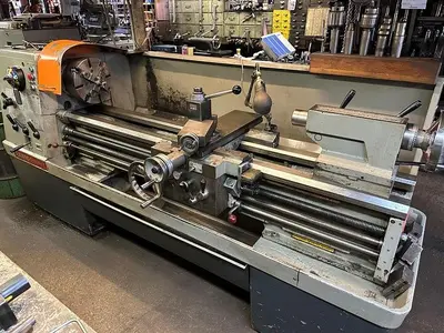 USED 1978 COLCHESTER MARK II - 17"