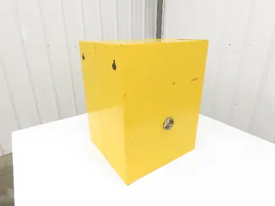 Justrite 25040 Flammable Cabinet 4 Gallon Capacity Yellow Manual Close