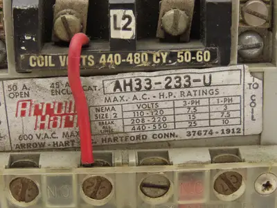 Arrow Hart AH33-233-U Motor Starter Contactor 3Ph 25Hp Size 3 550VAC W/480V Coil