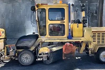 Used 2012 SUPERIOR BROOM DT80J Street Sweeper Louisiana US | Proxy Equipment #1384920