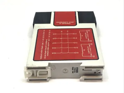 Used Banner Machine Safety Relay Interface Module IP20 24VDC Relays & Switches Michigan US | Maverick Industrial Sales #1397860