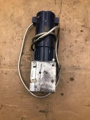 BuG elektromaschinen P 83/30-Z83 Permanent Magnet Gearmotor 0.060kW 160VDC 50:1