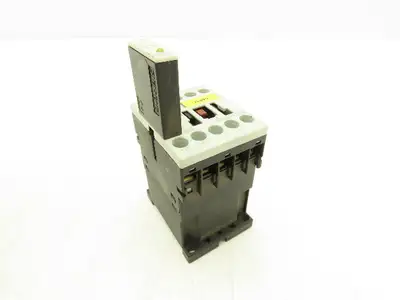 Siemens 3RT1016-1BB41 Motor Starter Contactor 600VAC 7.5Hp 24VDC Coil Lot Of 2