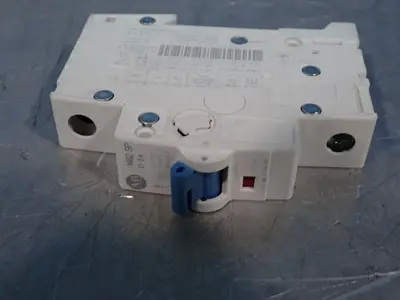 USED ALLEN BRADLEY 1492SPM1D020