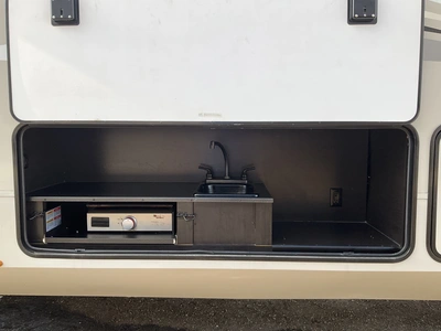 Used 2021 HIGHLAND RIDGE MESA RIDGE Campers, Caravans, Motorhomes Michigan US | Miedema Asset Management Group #1579962