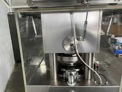 USED 2005 VANGUARD PHARMACEUTICAL MACHINERY VRP1124