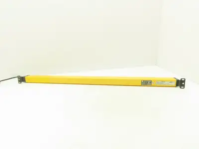 STI 70157-1017 STI MS46-30-870-Q1-X Light Curtain Transmitter 24VDC Input