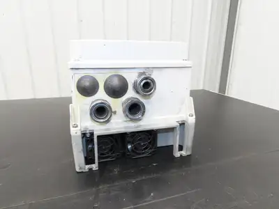 Allen Bradley 20AD040C3AYNANC0 PowerFlex 70 AC Drive 30Hp 480VAC 3Ph 40A Ser A