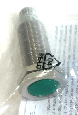 NEW BAUMER IFRM 18P17A3/S14L INDUCTIVE PROXIMITY SENSOR IFRM18P17A3S14L