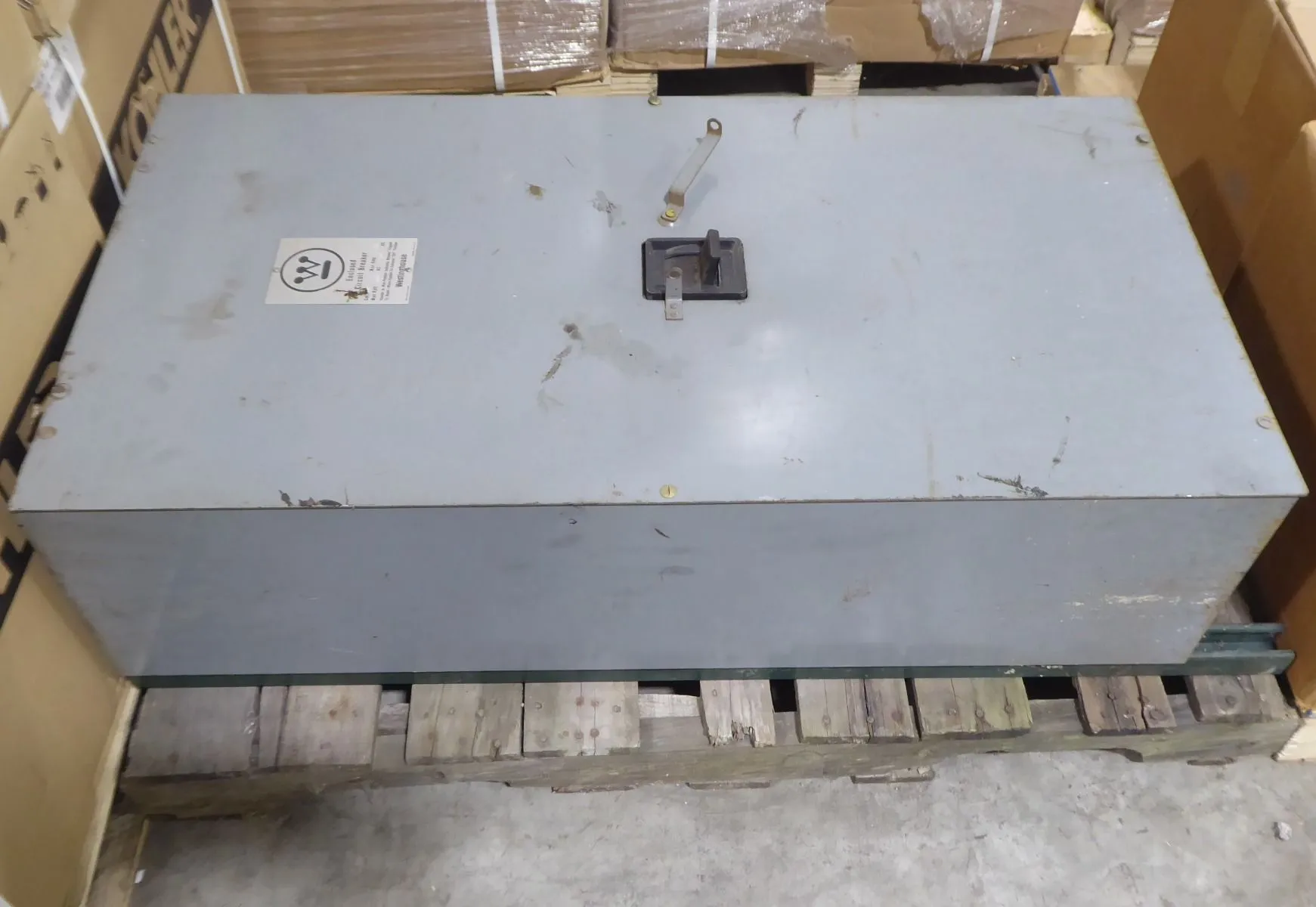 Westinghouse SNB 1200A Enclosed Circuit Breaker NC31200F w/ 1000A Plug Used