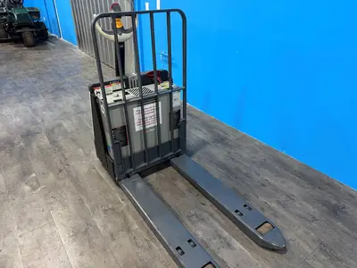 Used CROWN WP3045-45 Electric Pallet Trucks Minnesota US | Birnstengel Equipment #1554062