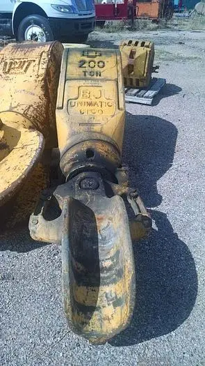 Used GARDNER DENVER TB-200 Hooklifts & Roll-Offs | Elliott Equipment Company #1049032