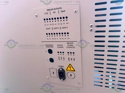 USED CARON 7002-10-1  HEATED INCUBATOR, 10 CU. FT, 10ºC ABOVE AMBIENT TO 70º, 115 VAC