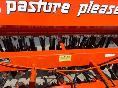 TYE 7ft Pasture Pleaser No Till Seed Drills | County Equipment Company LLC (10)