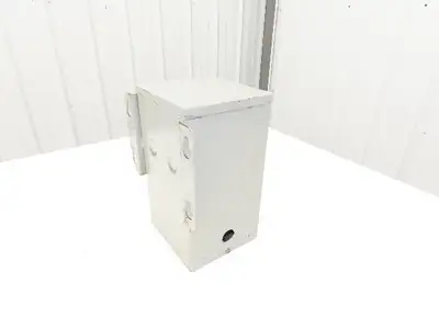 Sola Hevi-Duty HS5F3AS Transformer 3kva 1PH 240/480HV 120/240LV Type 3R