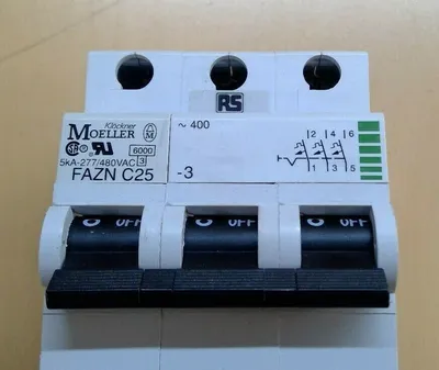 Klockner Moeller FAZN C25 -3 3 Pole Circuit Breaker 4D