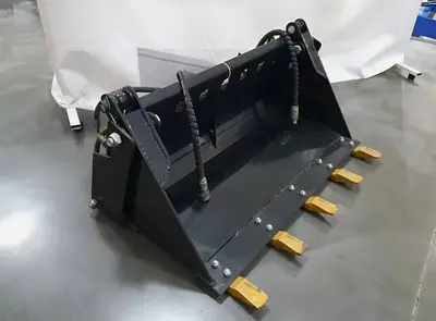 AGT 4-1 Mini Skid Bucket with Teeth!!!