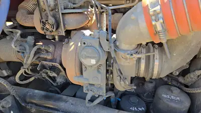 USED 2015 PETERBILT 579