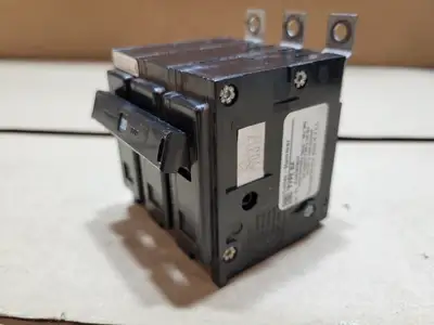 Used CUTLER-HAMMER BAB3030H Circuit Breakers British Columbia CA | Lenmark #1743339