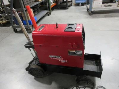 Used LINCOLN ELECTRIC PRECISION TIG 225 Tig Welders Minnesota US | Machinesused.com #1321799