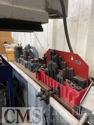 USED LEGUN REPUBLIC VERTICAL MILL WITH TOOLING