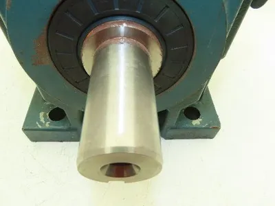 Baldor Quantis HB482CN140TC Inline Helical Reducer 4.28 Gearbox 410rpm 5Hp 140TC